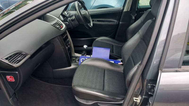 Peugeot 207 1.6 Hdi 92 Allure Grey #6