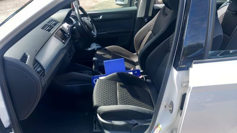 Skoda Fabia 1.0 Tsi Redline White #6