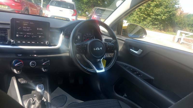 Kia Stonic 1.0T Gdi 99 2 - 2023 23 SL23MWX Yellow #3