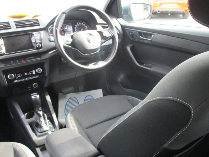 Skoda Fabia 1.0 Tsi Se L Dsg Grey #3