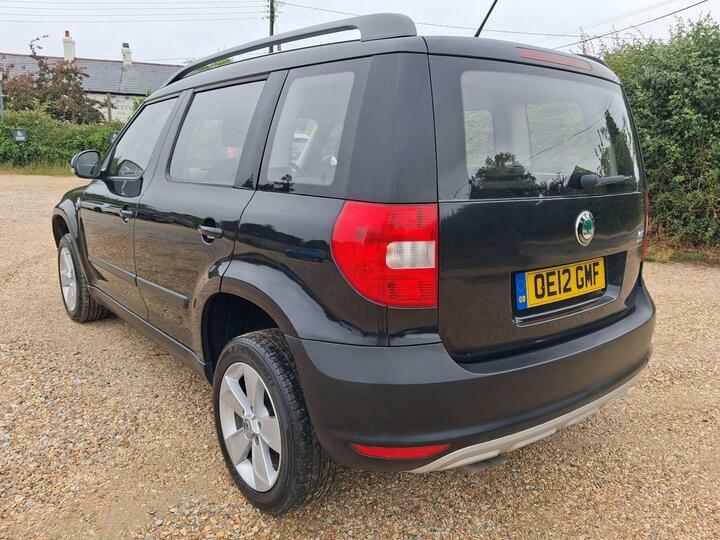 Skoda Yeti 1.6 Tdi Greenline II S Euro 5 Ss Black #4