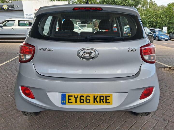 Hyundai I10 1.0 Se Euro 6 EY66KRE Grey #4