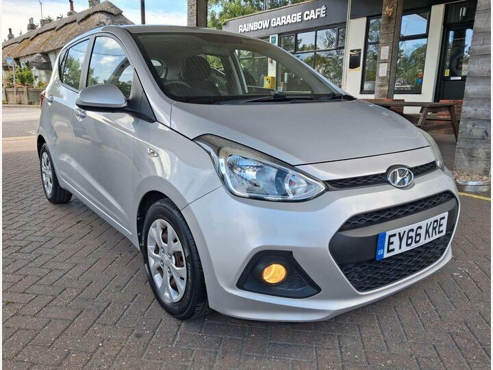 Hyundai I10 1.0 Se Euro 6 EY66KRE Grey #2