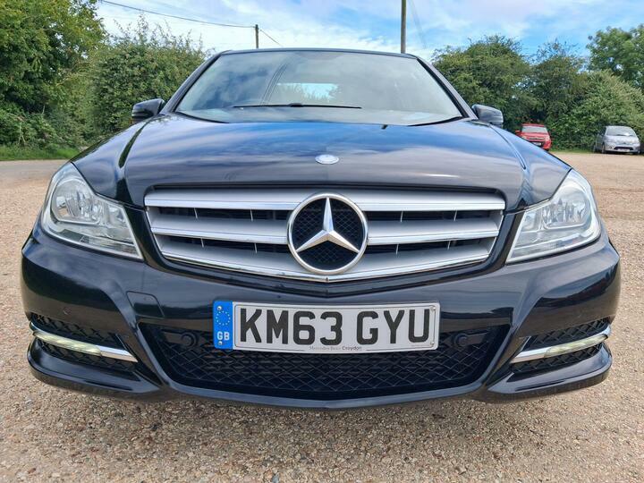 Mercedes-Benz C Class 2.1 C200 Cdi Executive Se G-tronic Euro 5 Ss 4 Black