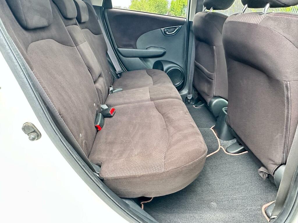 Honda Fit Jazz Silver #30