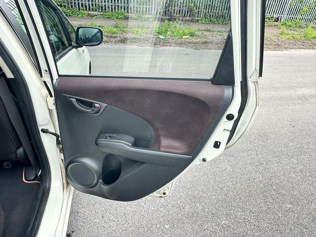 Honda Fit Jazz Silver #37