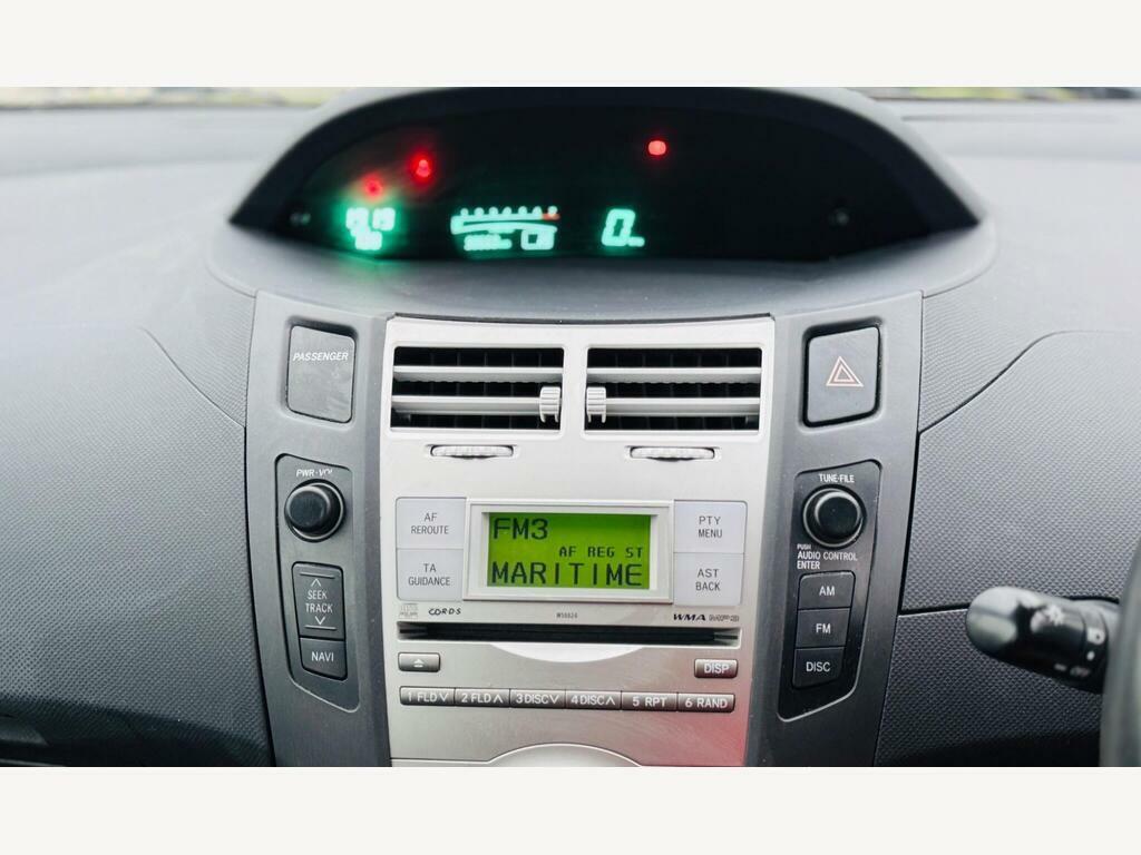 Toyota Yaris 1.3 Sr Multimode Silver #8