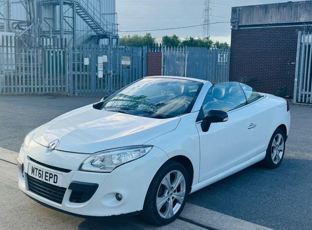 Renault Megane Dynamique Tomtom White #2