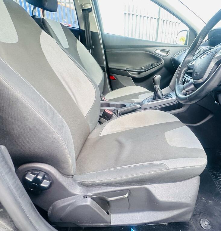 Ford Focus 1.0T Ecoboost Zetec Euro 5 Ss Red #21