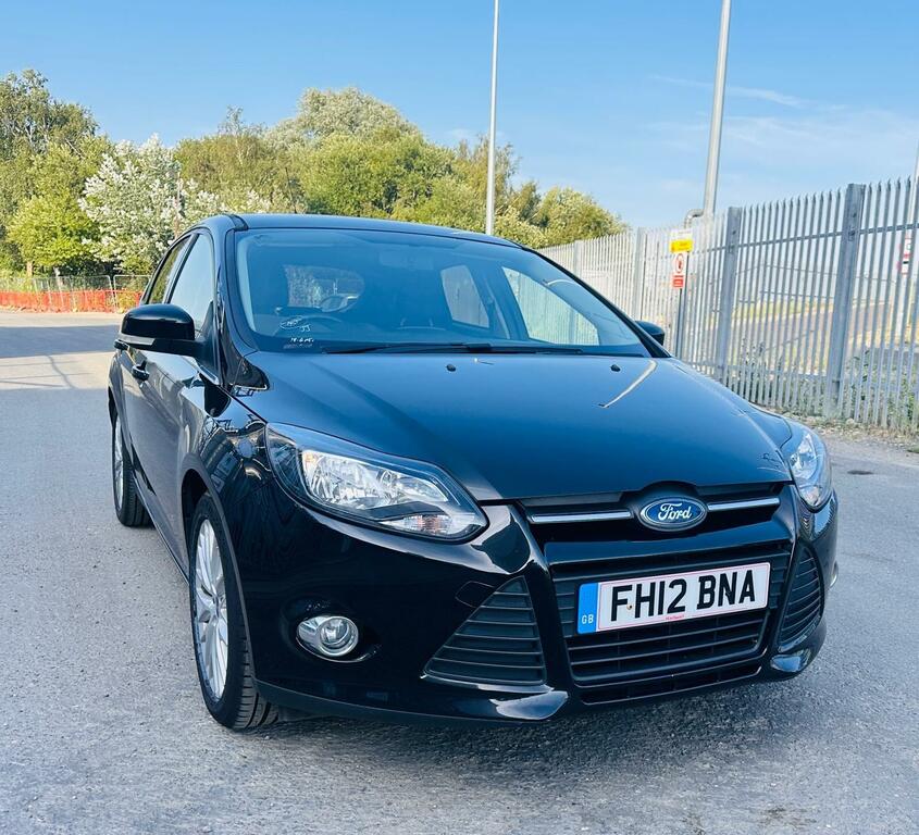 Ford Focus 1.0T Ecoboost Zetec Euro 5 Ss Red #1