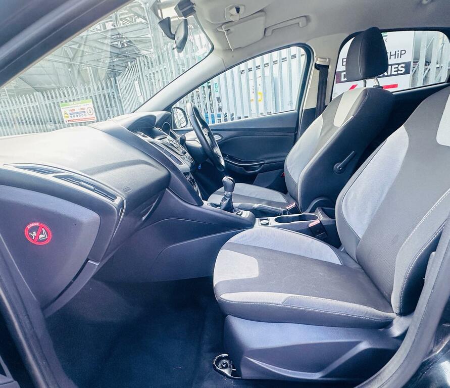 Ford Focus 1.0T Ecoboost Zetec Euro 5 Ss Red #39