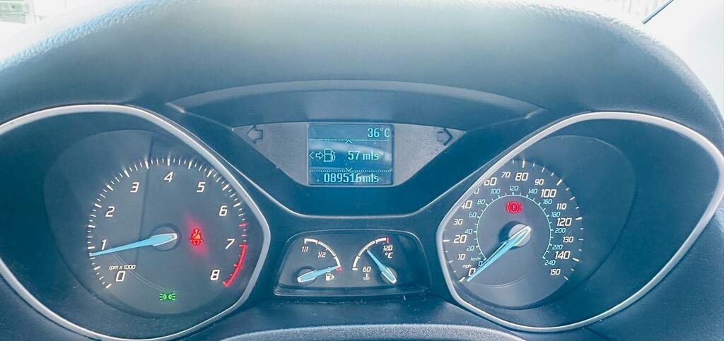 Ford Focus 1.0T Ecoboost Zetec Euro 5 Ss Red #37