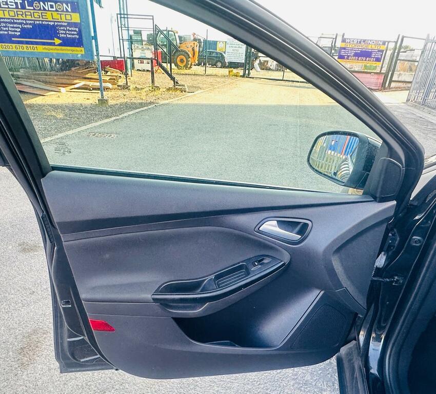 Ford Focus 1.0T Ecoboost Zetec Euro 5 Ss Red #35