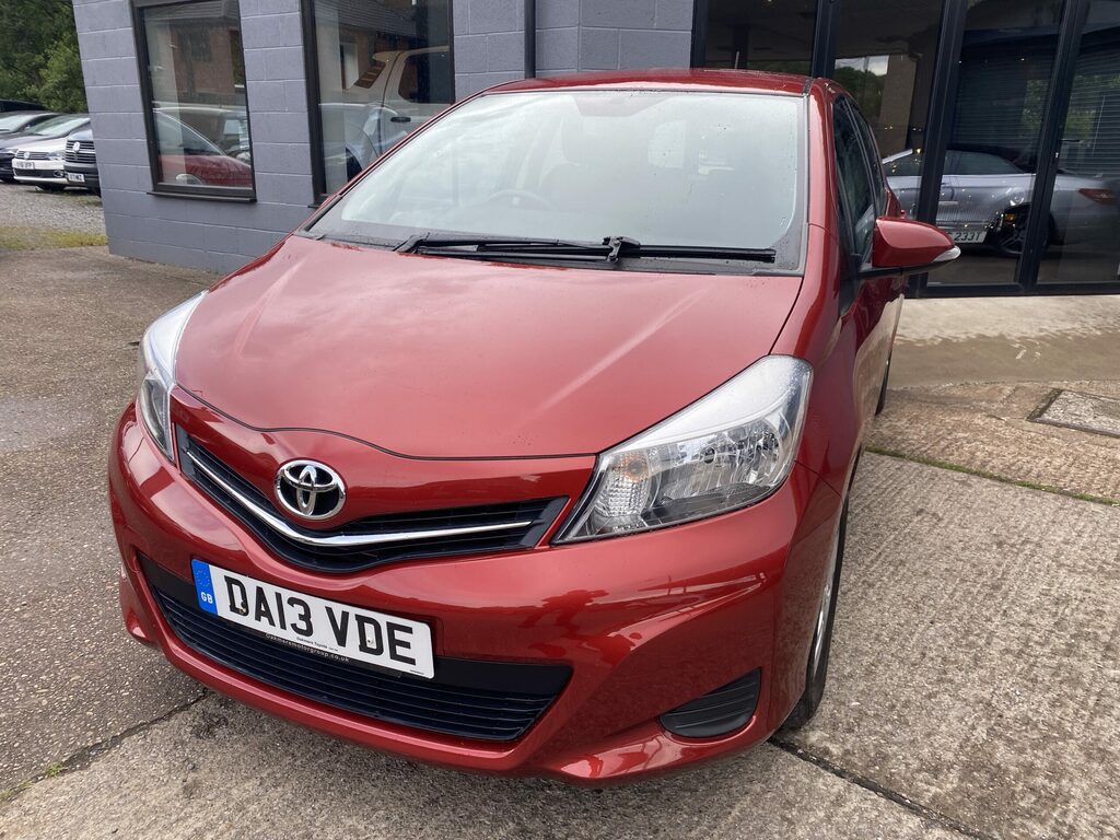 Toyota Yaris Toyota Yaris Dual 1.3 Vvt-i Tr Metallic DA13VDE Red #6