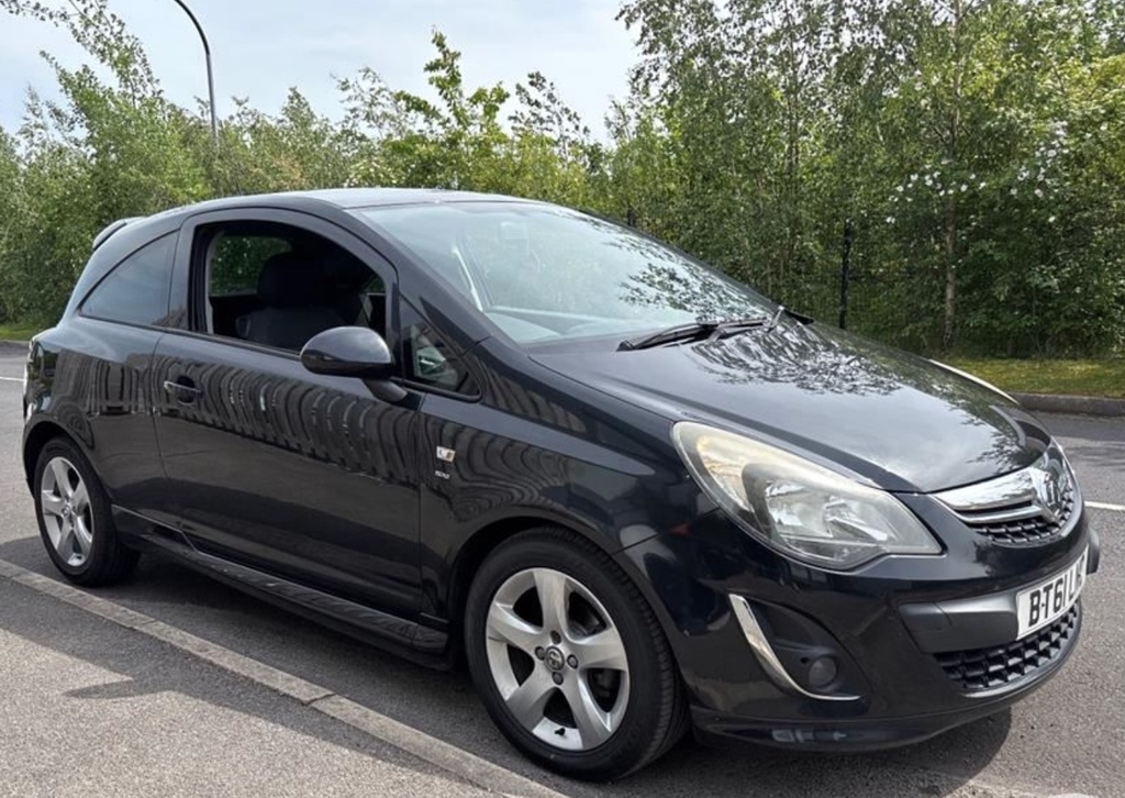 Vauxhall Corsa Vauxhall Corsa 1.4 Sxi 3Dr. Black 20 Black