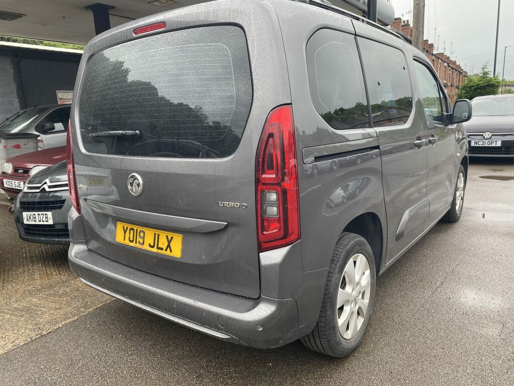 Vauxhall Combo Life Vauxhall Combo Life 1.5 Turbo D Blueinjection Ener Grey #3