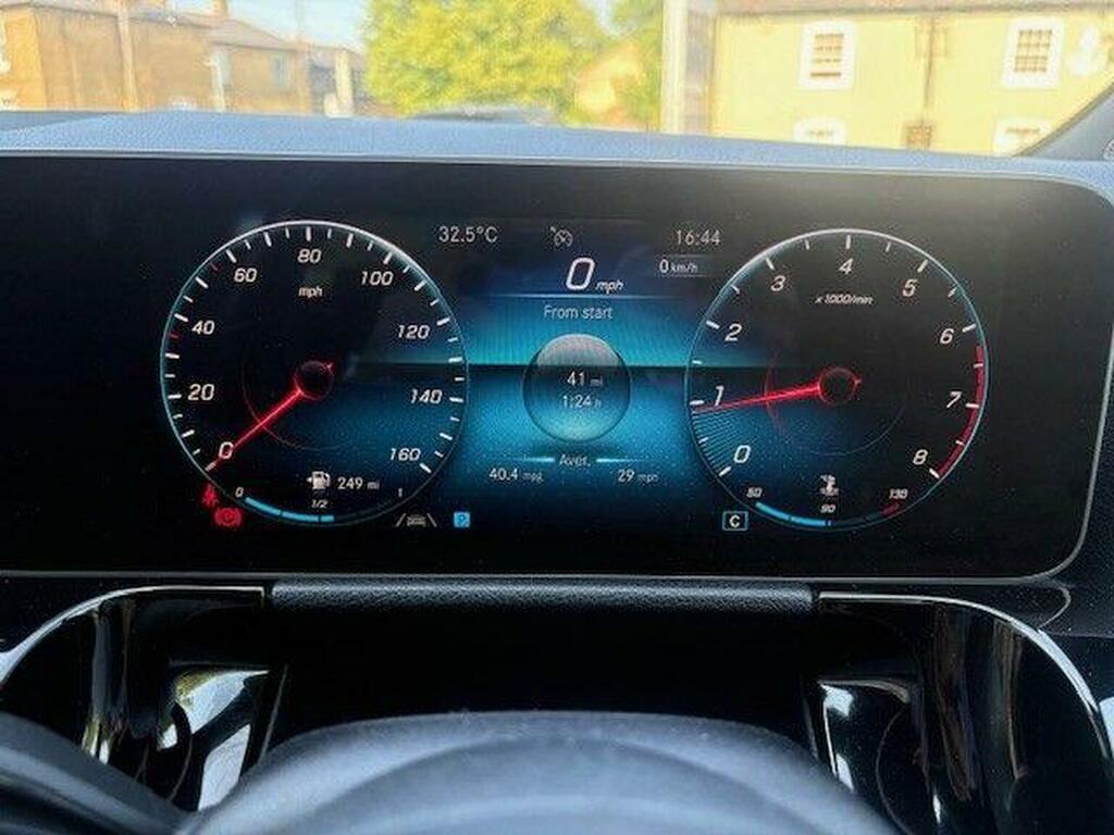 Mercedes-Benz B Class B200d Sport Premium Blue #28