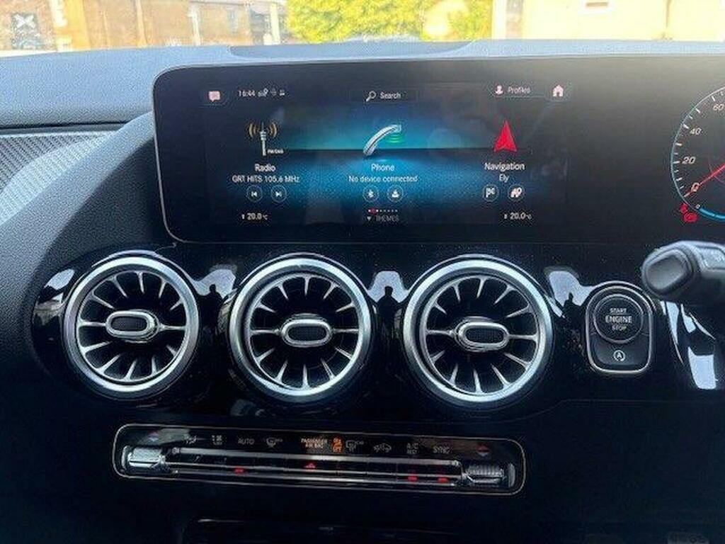 Mercedes-Benz B Class B200d Sport Premium Blue #30