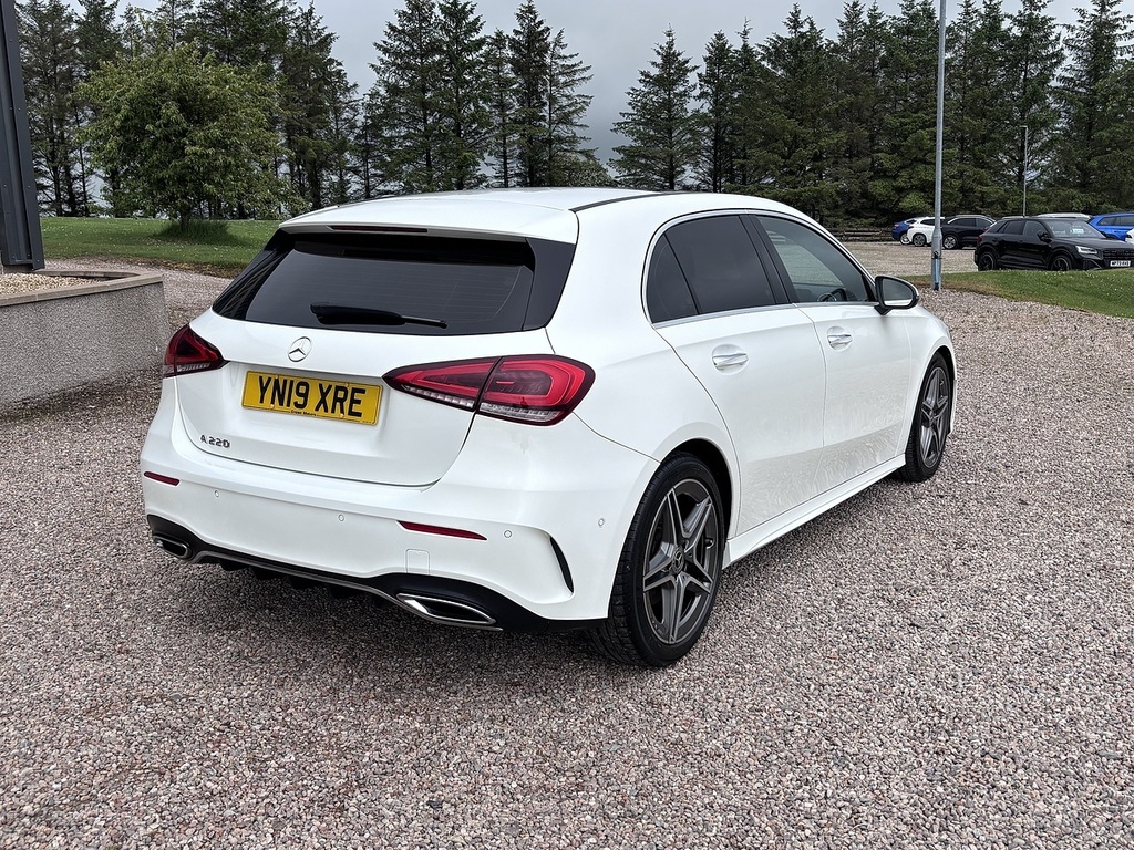 Mercedes-Benz A Class Hatchback YN19XRE White #4