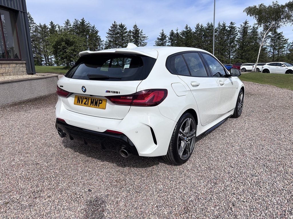 BMW 1 Series Hatchback NV21MWP White #4