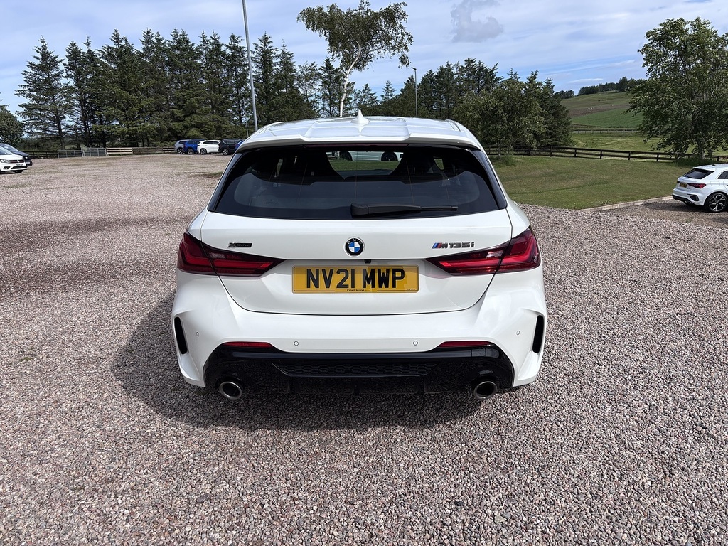 BMW 1 Series Hatchback NV21MWP White #6