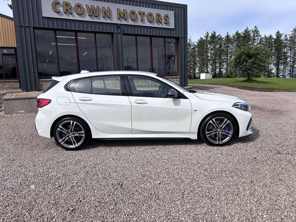 BMW 1 Series Hatchback NV21MWP White #3