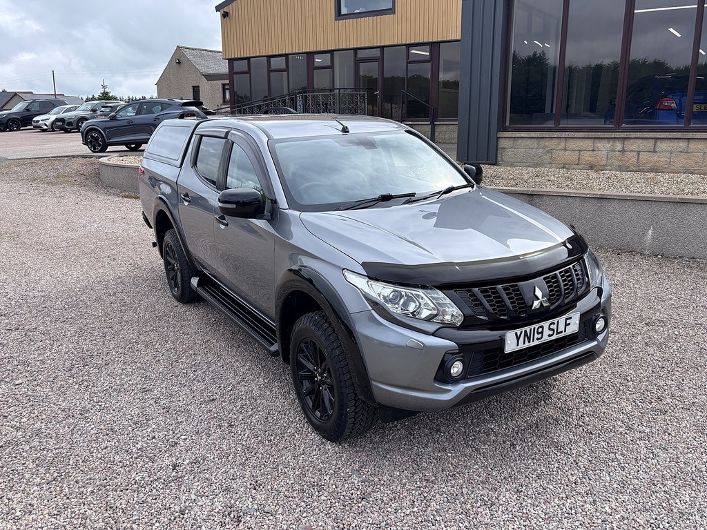Mitsubishi L200 Pickup YN19SLF Grey #2