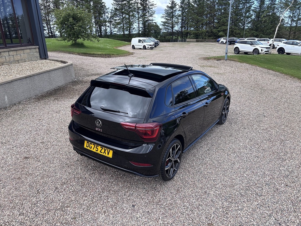 Volkswagen Polo Hatchback DG75ZXV Black #4