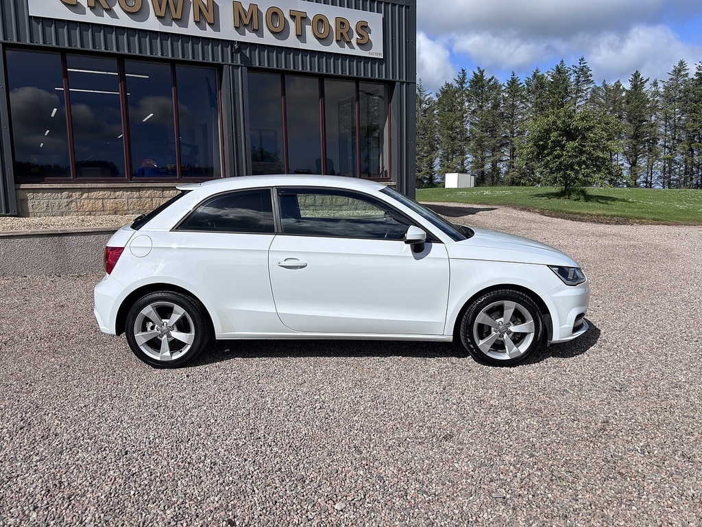 Audi A1 Hatchback BX65VLJ White #3