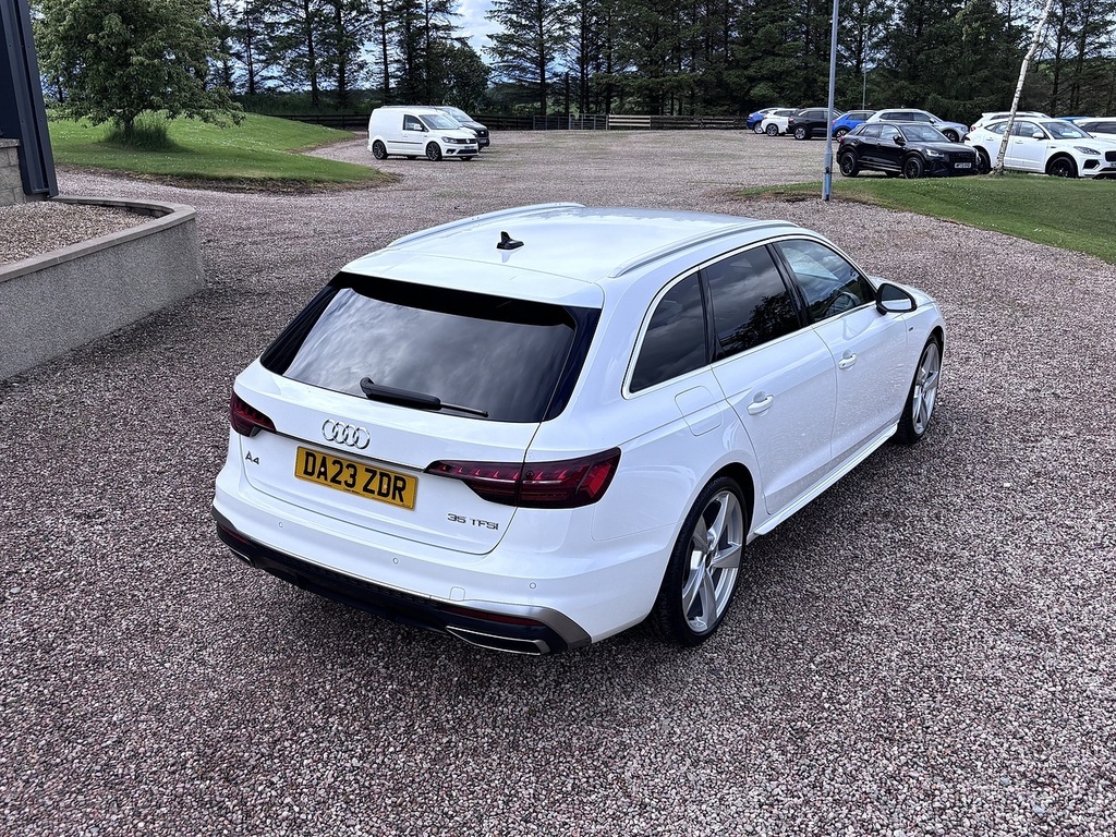 Audi A4 Avant Estate DA23ZDR White #5