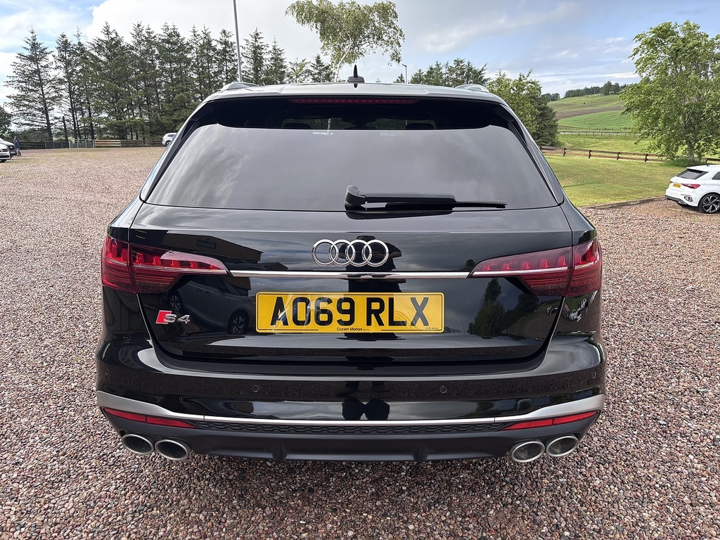 Audi S4 Estate Black #6
