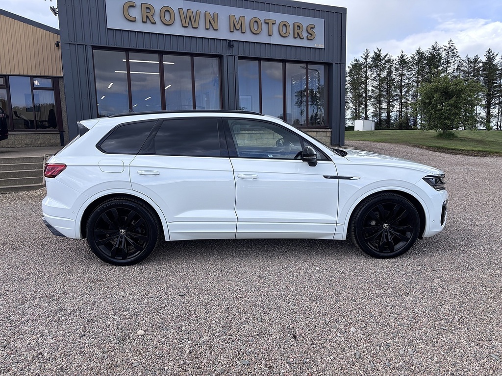 Volkswagen Touareg Suv MT23WNH White #3
