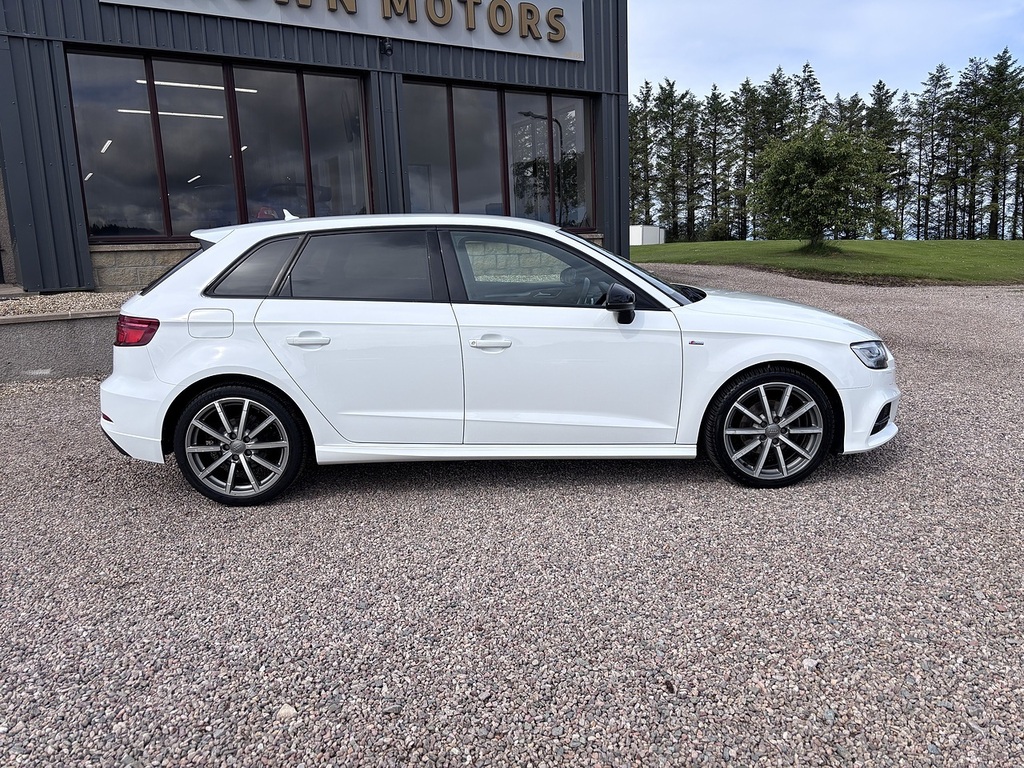 Audi A3 Sportback Tfsi S Line Black Edition YN18USL White #2