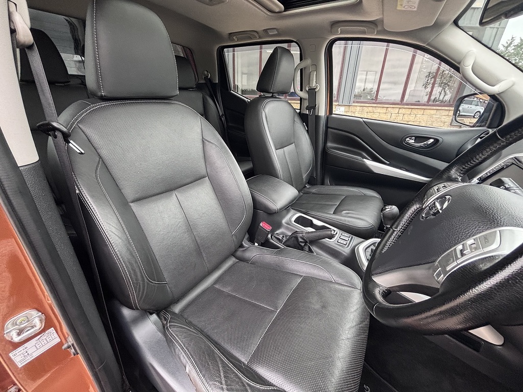 Nissan Navara Dci Tekna Shr Dcb Grey #17