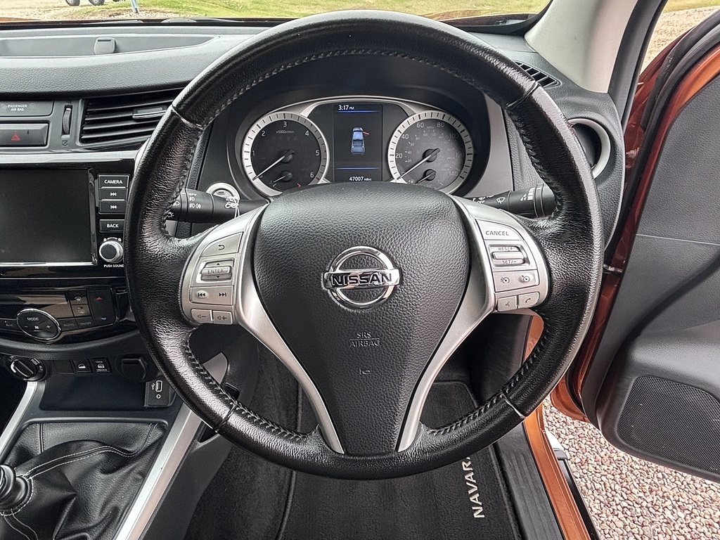 Nissan Navara Dci Tekna Shr Dcb Grey #28