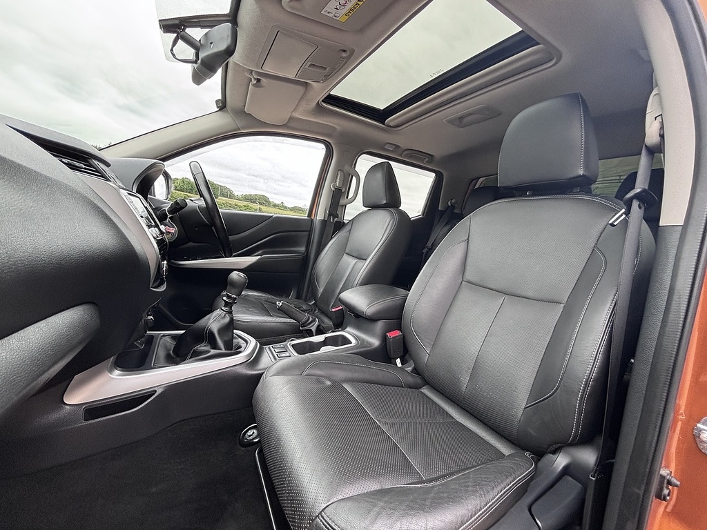 Nissan Navara Dci Tekna Shr Dcb Grey #19