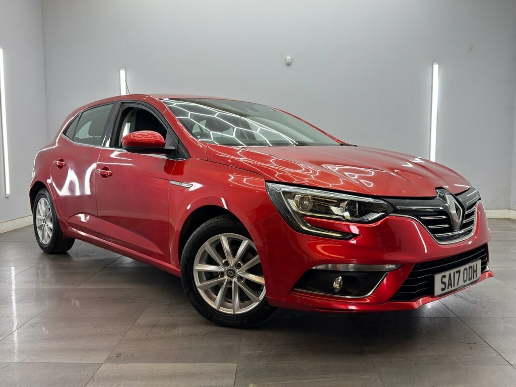 Renault Megane 1.5L Dynamique Nav Red