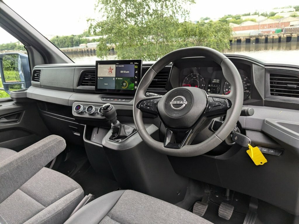 Nissan InterStar Tekna Black #15