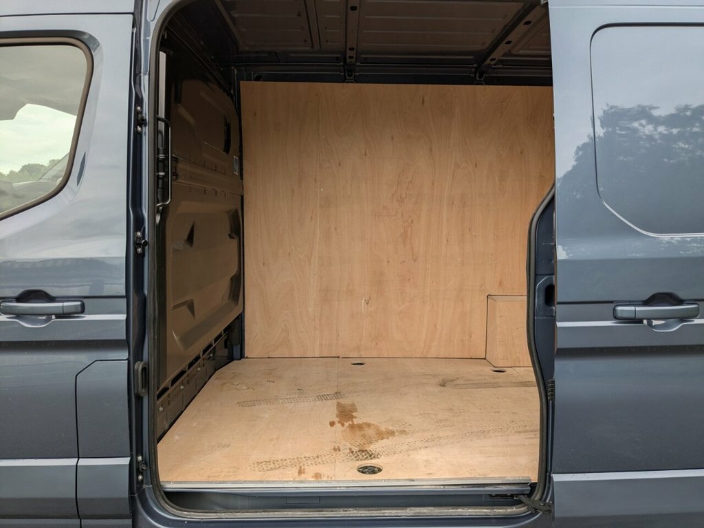 Nissan InterStar Tekna Black #10