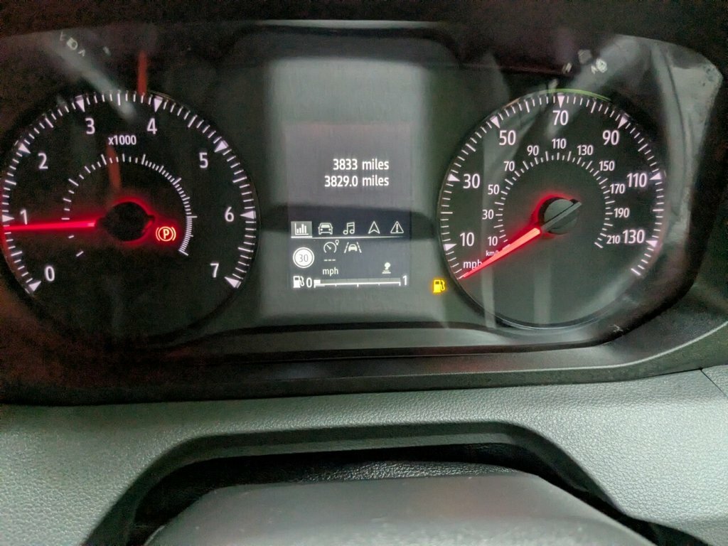 Nissan InterStar Tekna Black #25
