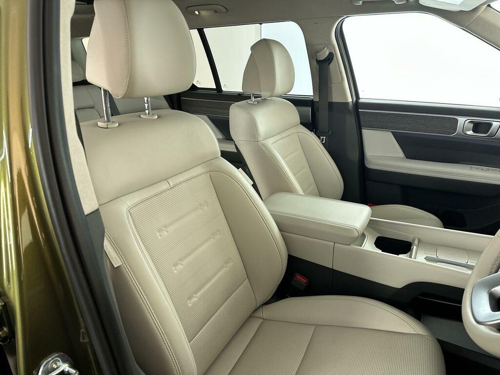 Hyundai Santa Fe Ultimate Silver #26