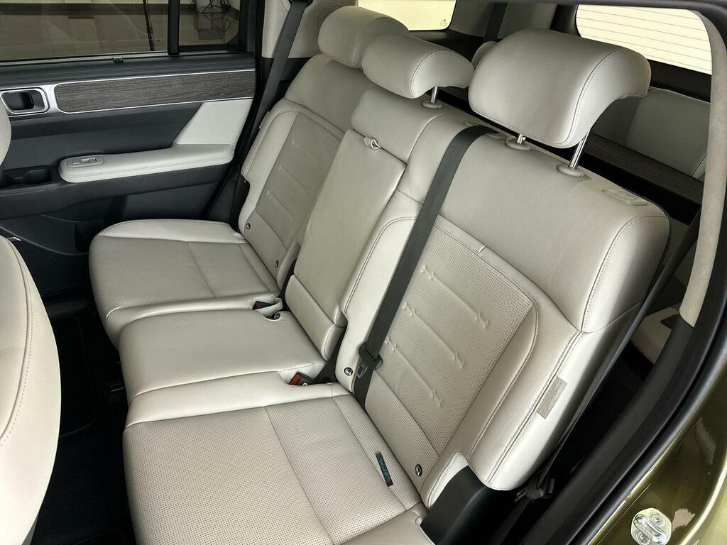 Hyundai Santa Fe Ultimate Silver #15