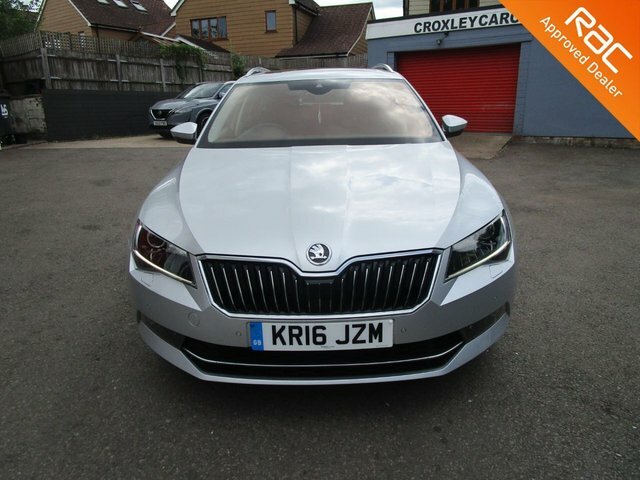 Skoda Superb 2.0 Tsi Laurin Klement Estate Dsg 4Wd Silver #3