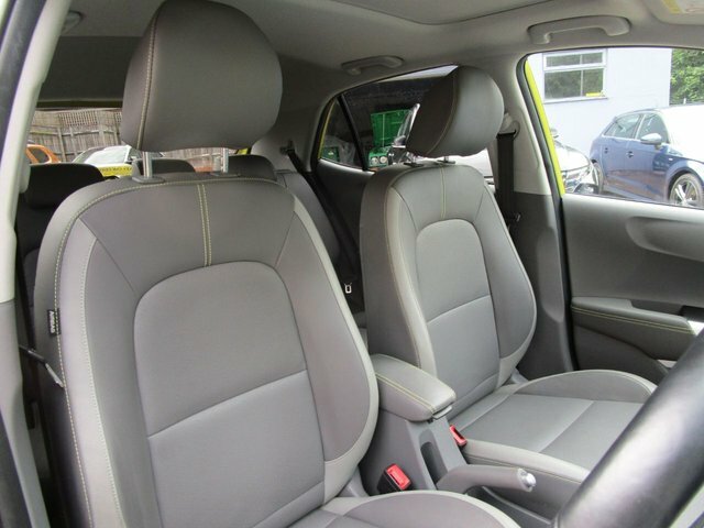 Kia Picanto Picanto 2 Red #9
