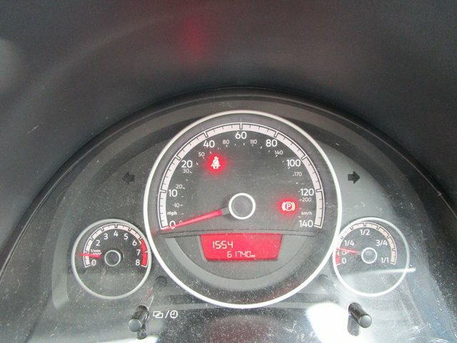 Volkswagen Up Move Up White #19