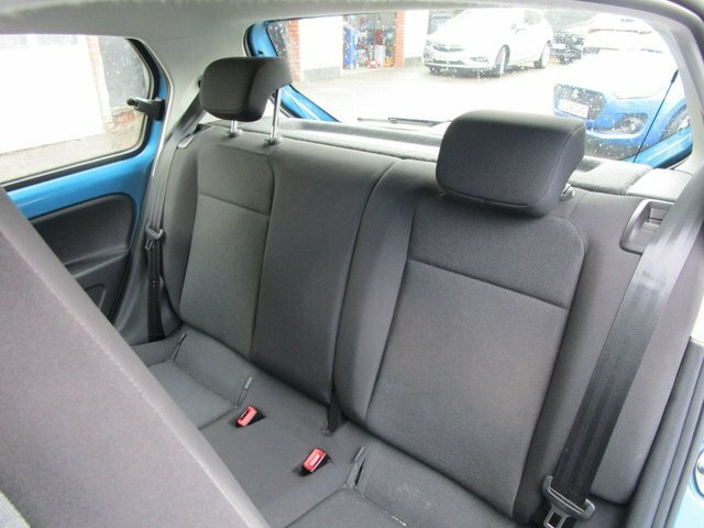 Volkswagen Up Move Up White #15