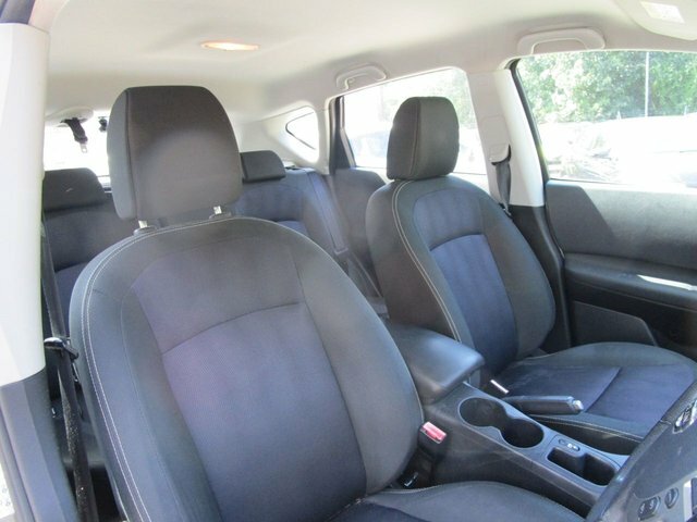 Nissan Qashqai Acenta White #9