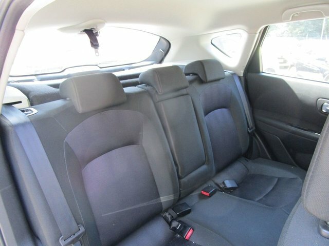 Nissan Qashqai Acenta White #10
