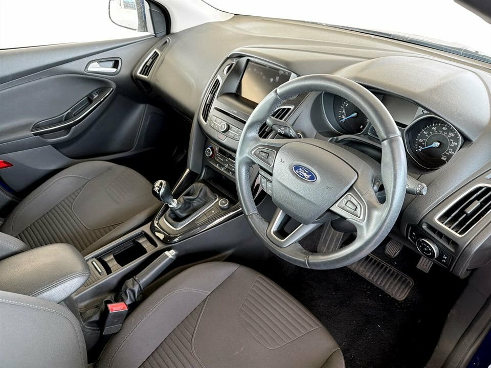 Ford Focus 1L Titanium EA66XGL Blue #5