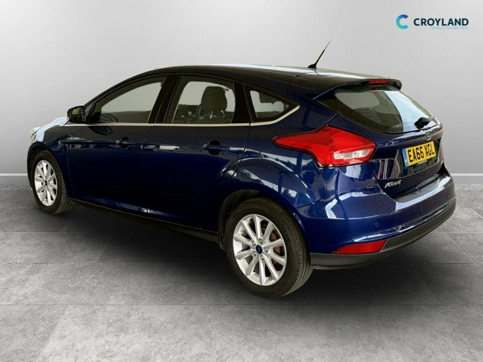 Ford Focus 1L Titanium EA66XGL Blue #3